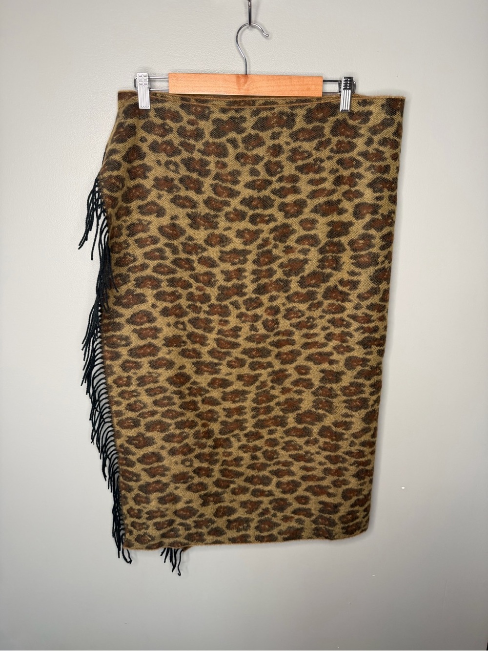NWT Oak + Fort Leopard Print Scarf - Picture 3 of 13